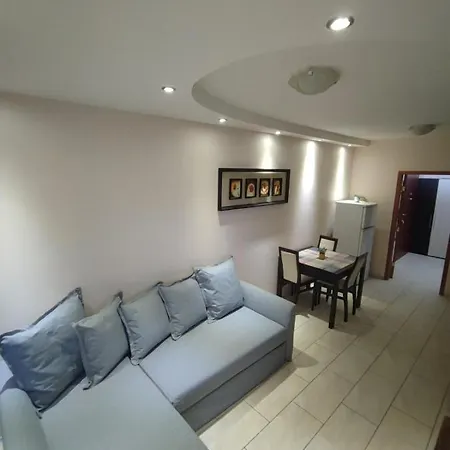 Апартамент Еделвайс Варна Apartment